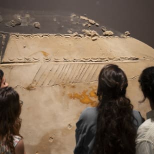 Visita las exposiciones del Museo Tàpies