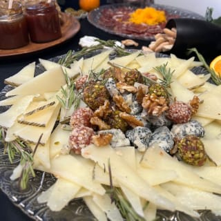 Ávila al completo con Santa Teresa Gourmet: visita monumental, taller de yemas y cata de vinos locales 6