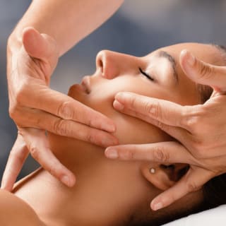 LIFTING FACIAL JAPONÉS KOBIDO - MASAJE ESTETICO Y TERAPEUTICO (ALIVIA BRUXISMO) 1