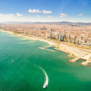 SkyWalk 360º en Barcelona: recorrido a pie por el casco antiguo, vuelo en helicóptero y paseo en barco 1