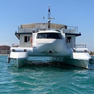 Valencia: Crucero en Catamarán por la Marina 3