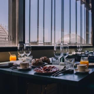 Desayuno Buffet en Ella Sky Bar 3