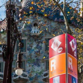 Hola Barcelona: Tarjeta de transporte público 8