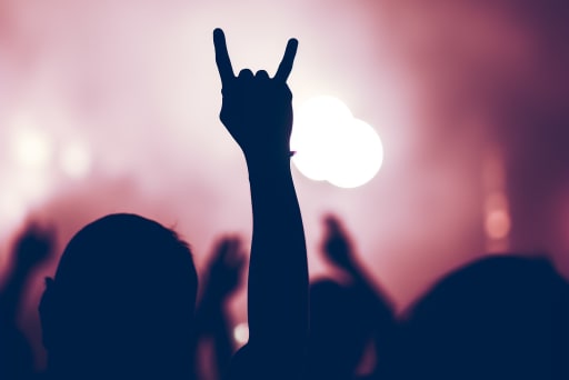 Los himnos más grandes del rock, renacidos a la luz de las velas