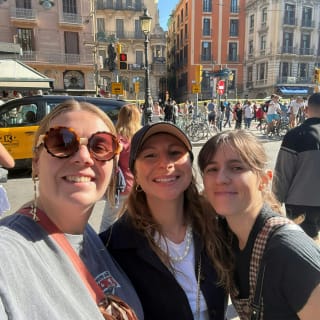 The Poet’s Trail: Secrets of Barcelona - Juego de exploración al aire libre 3