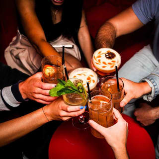 Fiesta clandestina y discoteca VIP en Barcelona 11