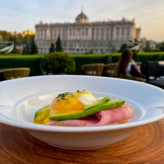 Brunch en terraza con vistas al Palacio Real 4