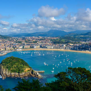 San Sebastián: visita guiada de historias y leyendas con humor 1