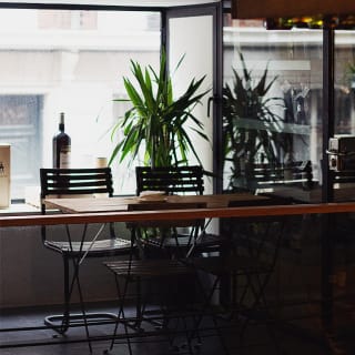 Degustación de 3 copas de vino y 3 tapas en Vinopremier 4