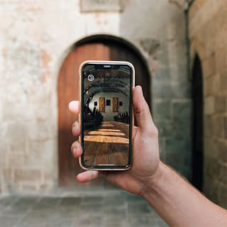 HistARy: Visita guiada por el Barrio Gótico con Realidad Aumentada 3
