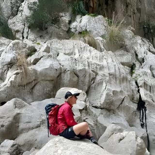 Hike the canyon of Torrent de Pareís 3