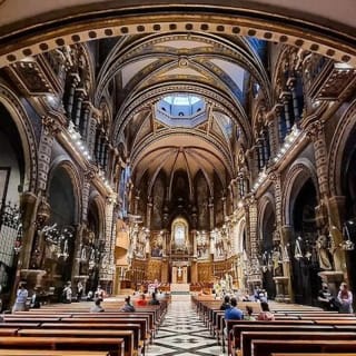 Visita guiada a Montserrat con todo incluido en grupo compartido desde Barcelona, ​​con transporte privado y recogida en el hotel 5
