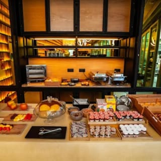 Desayuno Buffet en AKEAH Madrid 1
