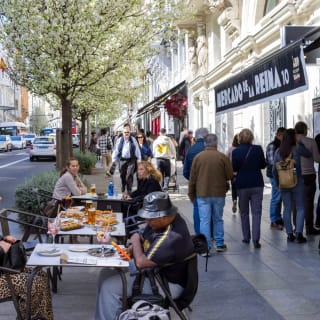 Pa ella, pa él, pa todos. Paella valenciana, ensaladilla y dos bebidas en plena Gran Vía 2