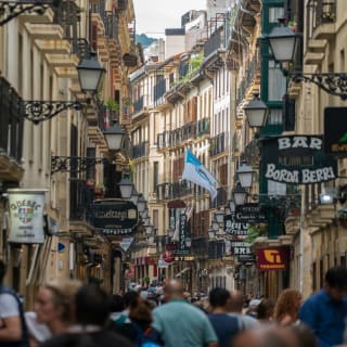 San Sebastián: visita guiada de historias y leyendas con humor 3