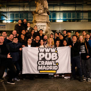 Madrid Pub Crawl: 4 Bars, Shots & VIP Club Entry 1