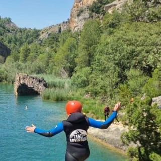 Madrid: Paseo de Barranquismo - Aventura Acuática con Guía Experto 6