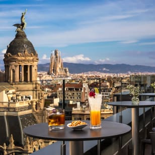 Experiencia Gastronómica Tablafina –Menú de Carne a la Parrilla + Cóctel de Autor en el roof top ELEVEN