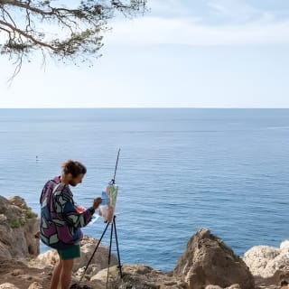Paint outdoors in Deià by the sea 1